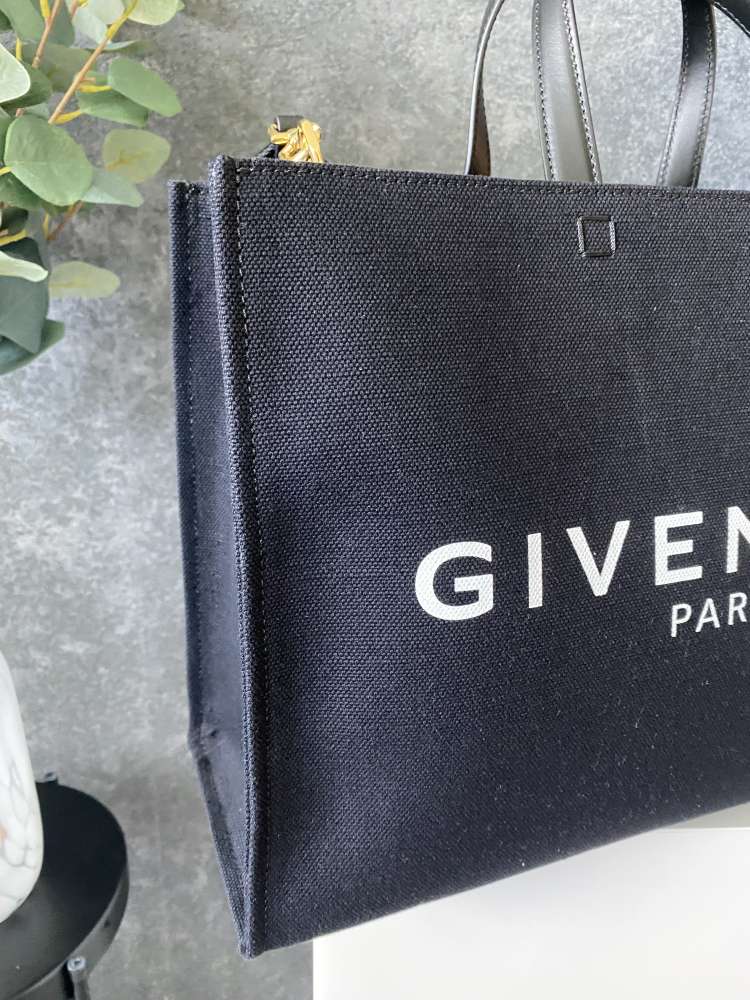 Givenchy kabelka