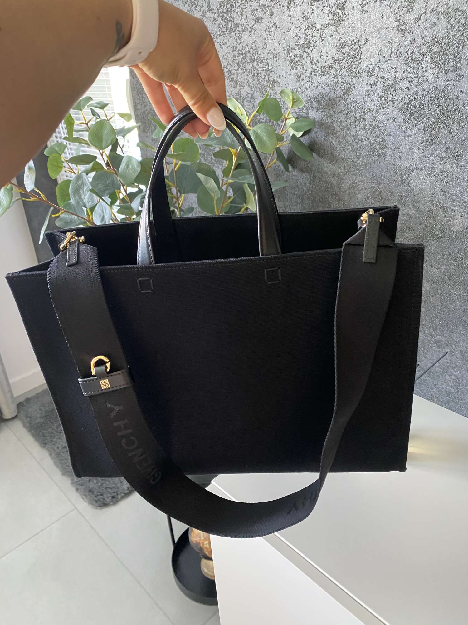 Givenchy kabelka