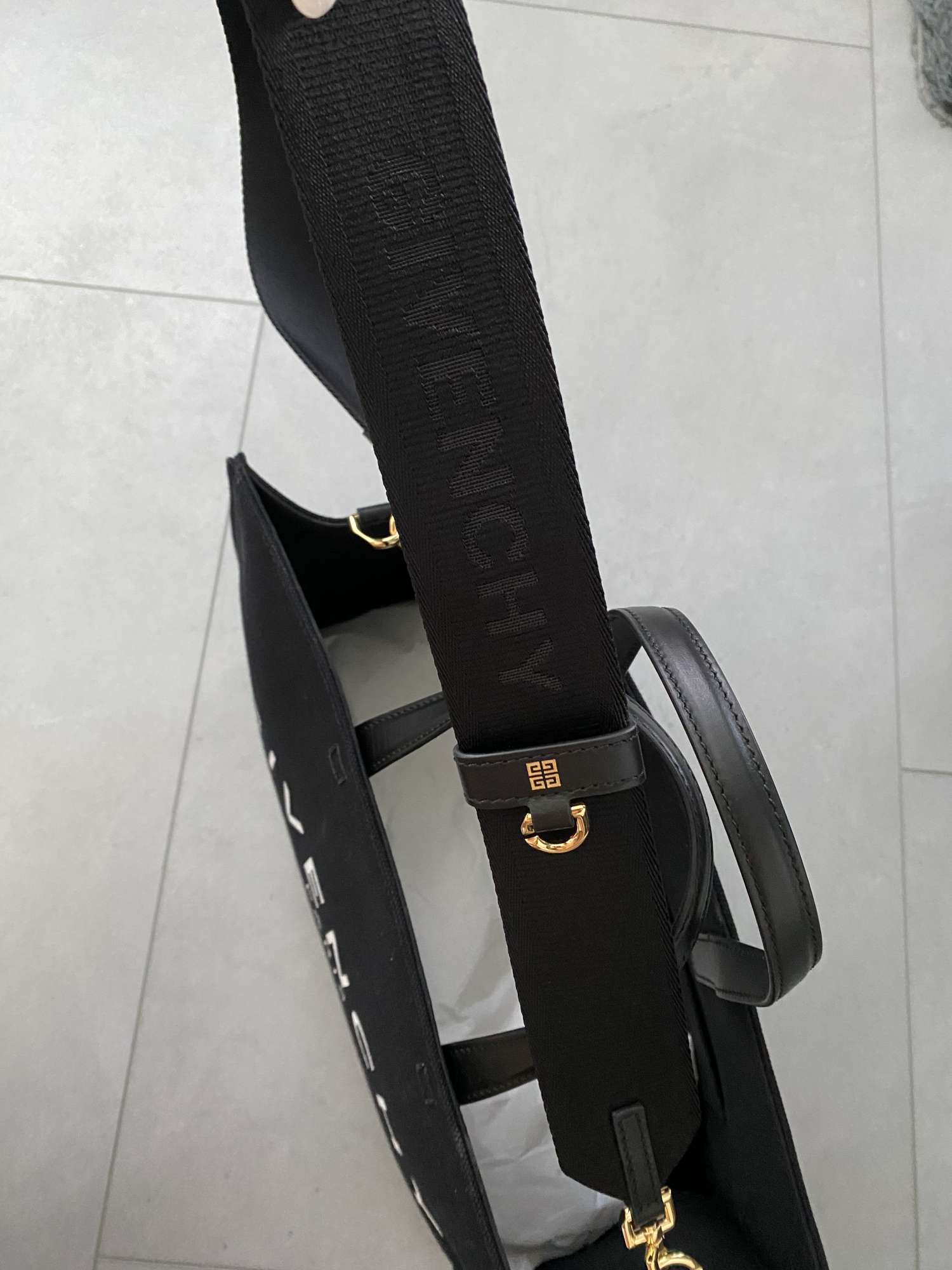 Givenchy kabelka