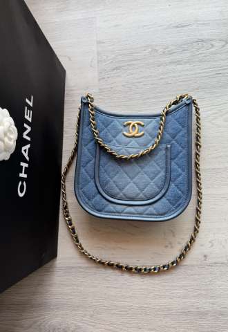https://www.vipluxury.sk/Chanel hobo denim bag