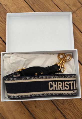 https://www.vipluxury.sk/Dior strap