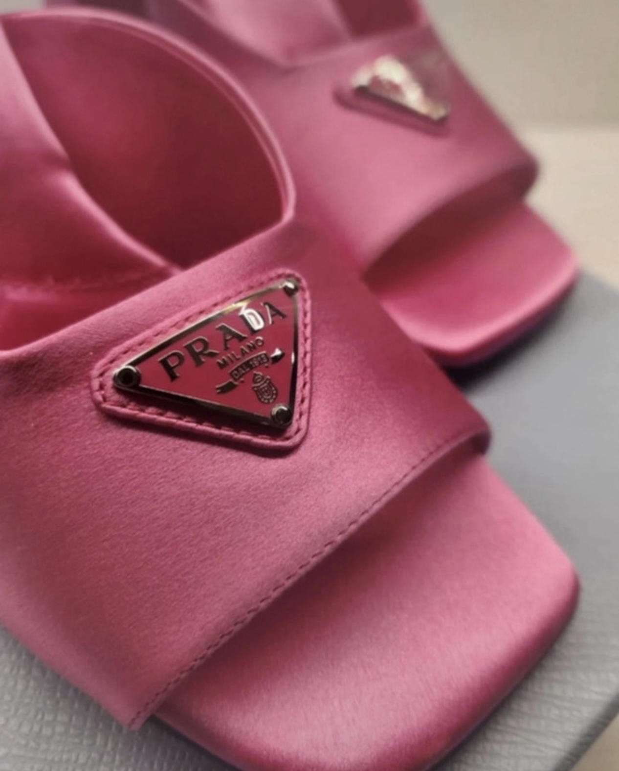 Prada sandalky