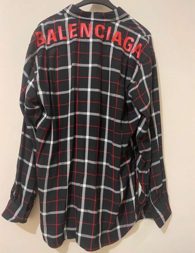 Balenciaga košeľa