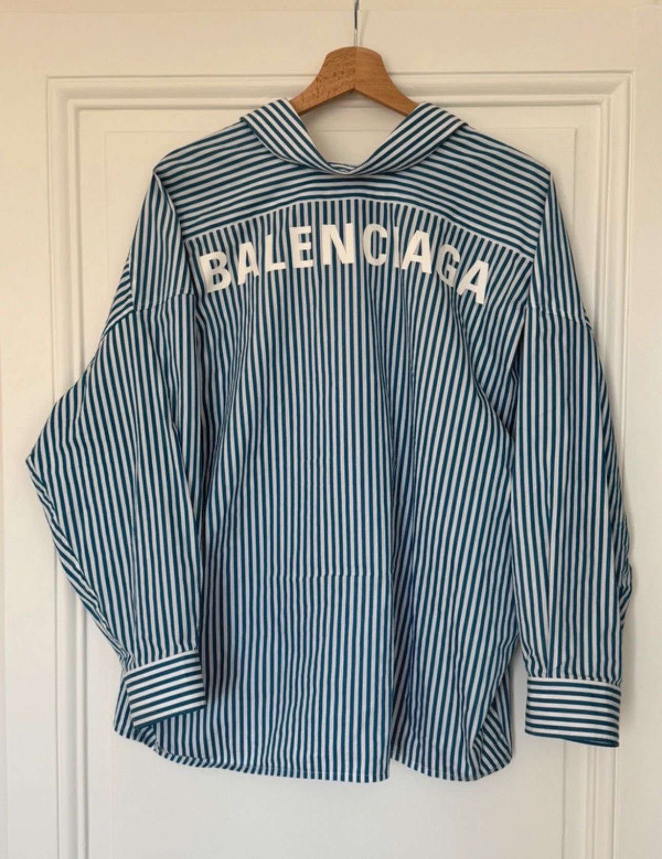 Balenciaga košeľa
