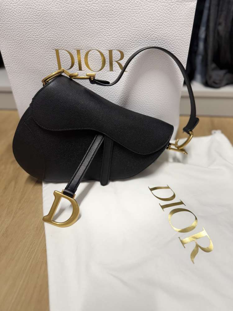 DIOR Saddle Medium calfskin