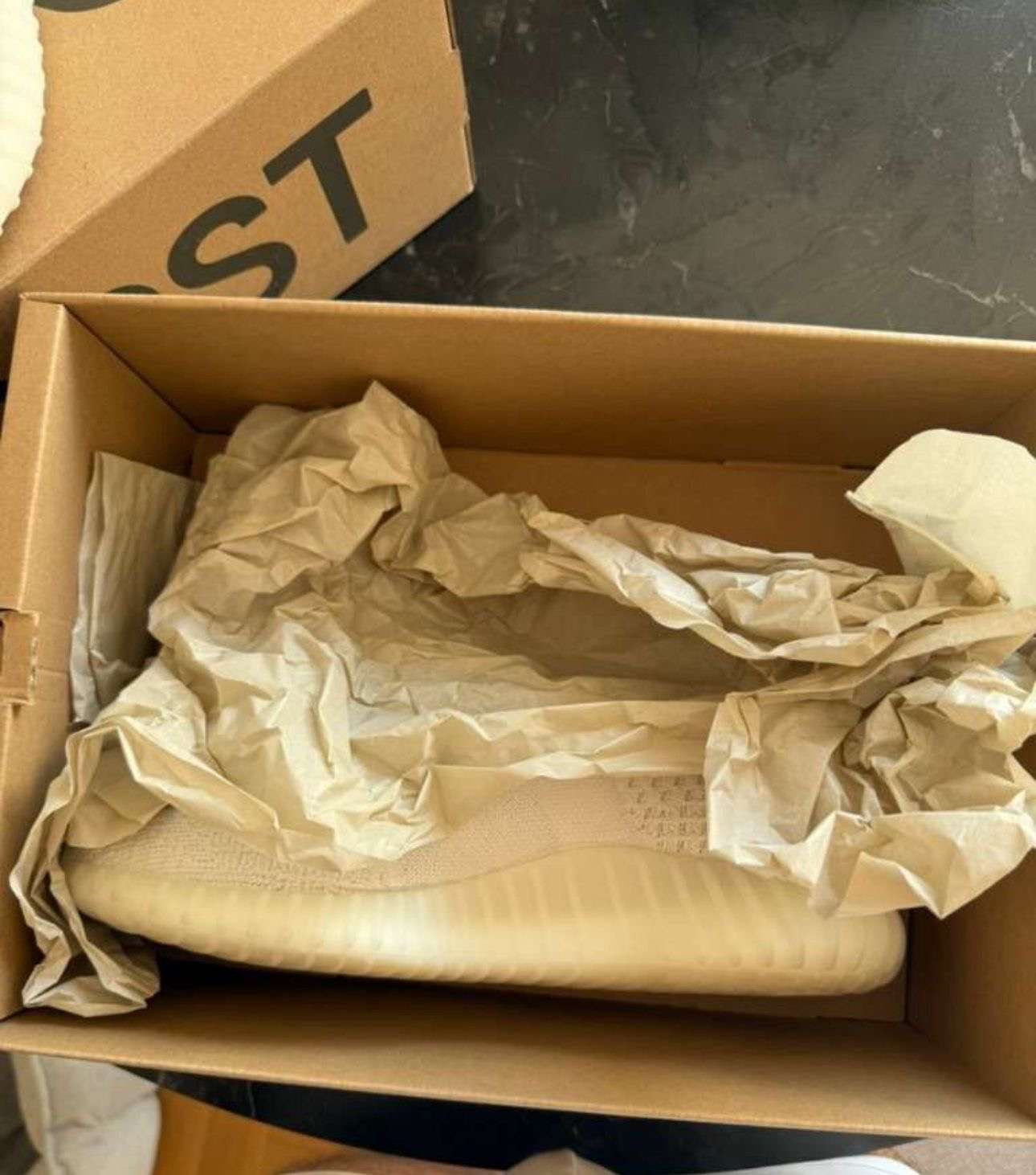 Adidas Yeezy bone 350