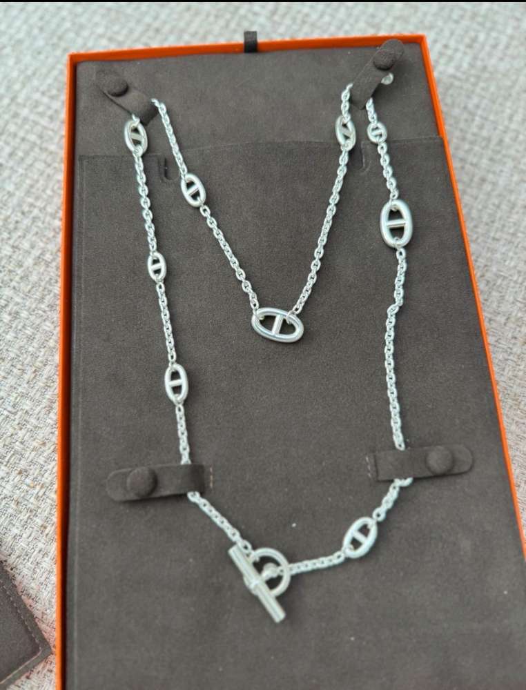 Hermes Farandole nahrdelnik