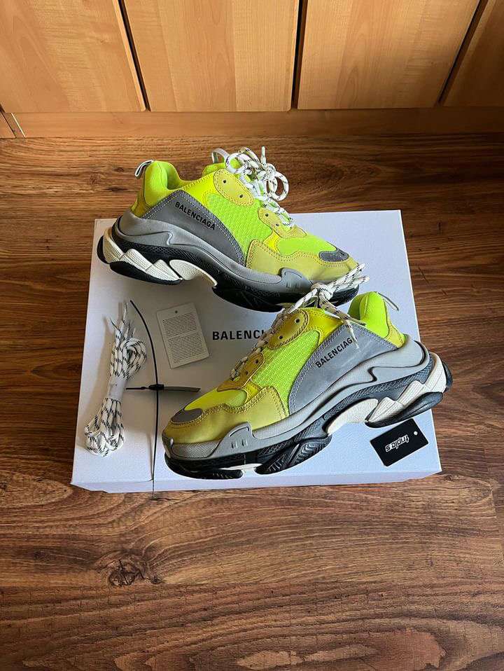 Balenciaga tripple S