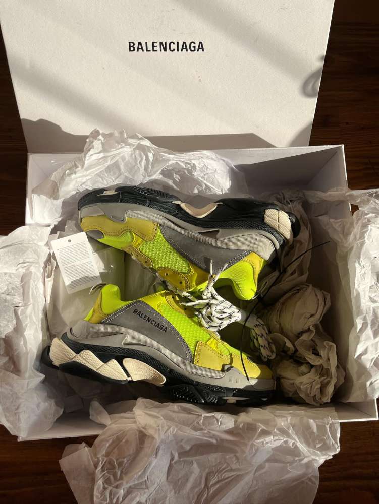 Balenciaga tripple S