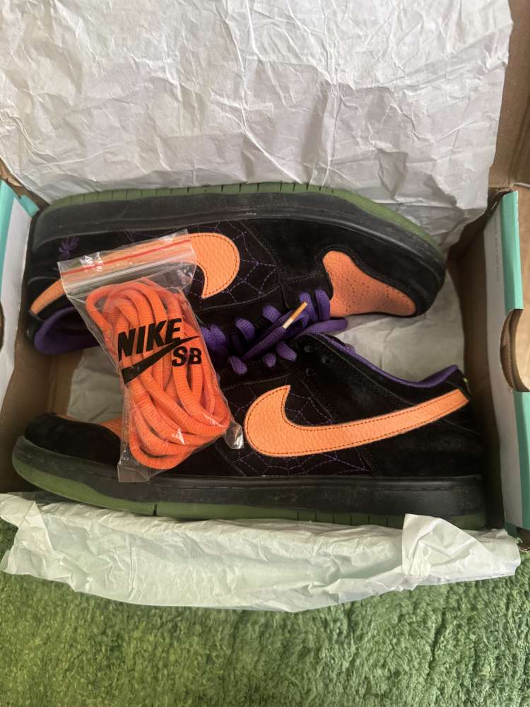 Nike dunk low Halloween