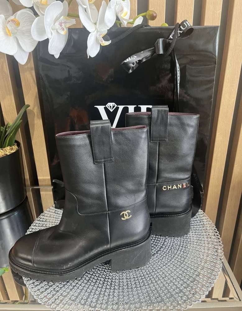 Chanel čižmy
