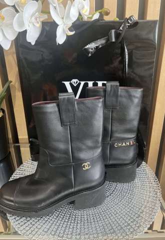 https://www.vipluxury.sk/Chanel čižmy