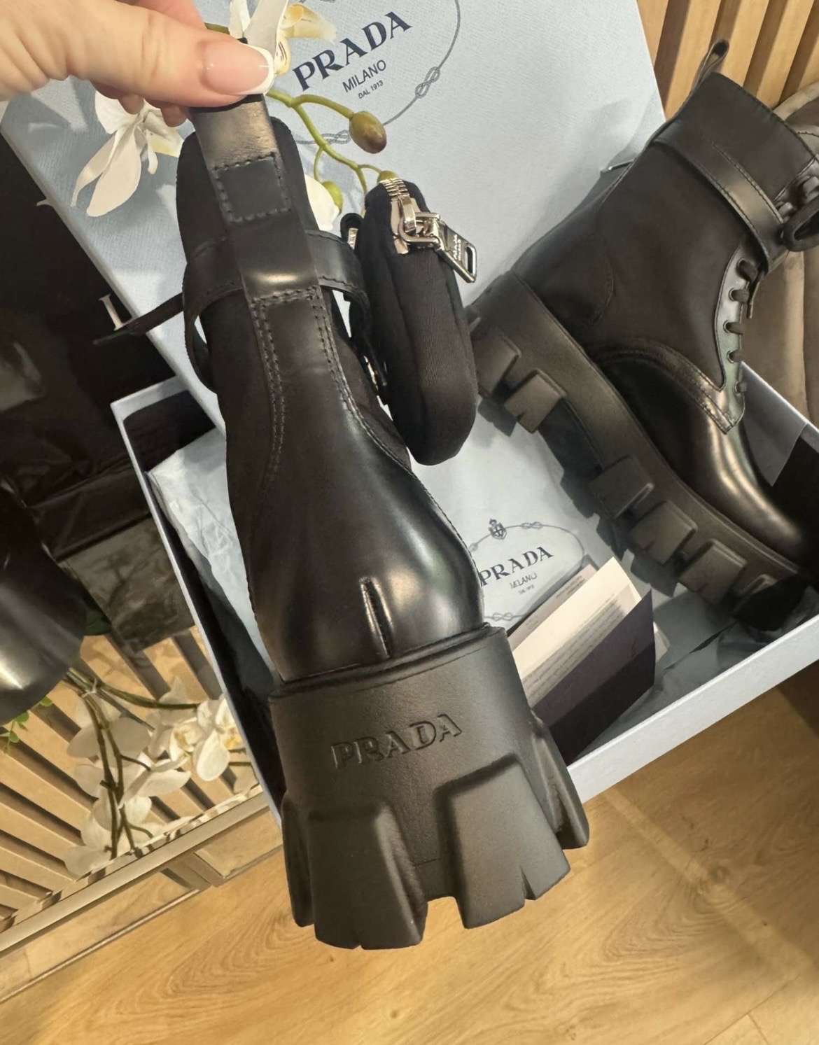 Prada čižmy