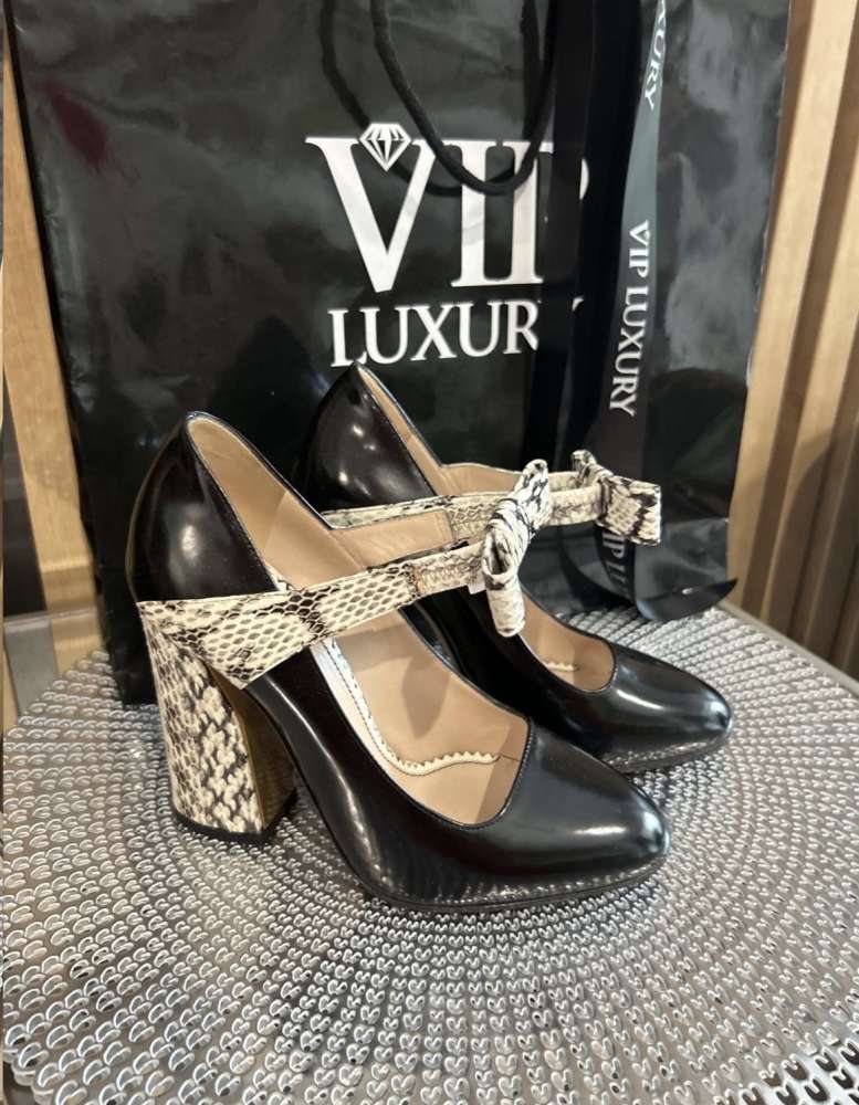 Gucci lodičky