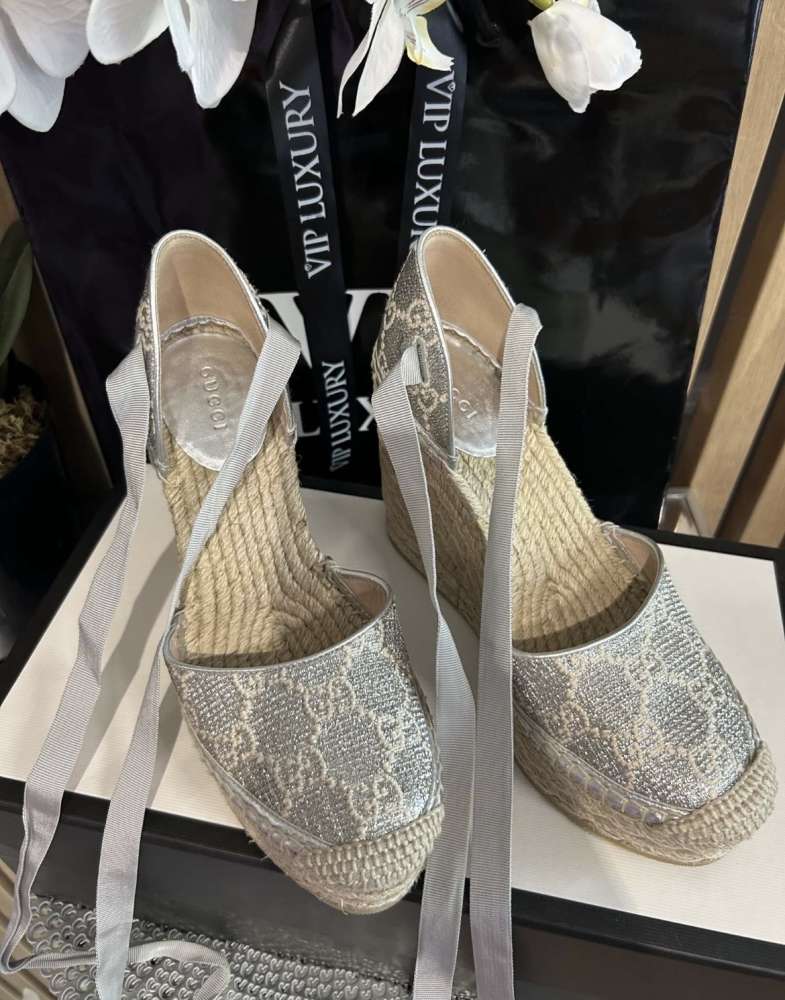 Gucci sandále