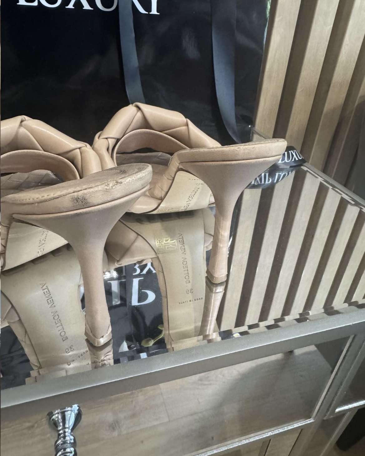 Bottega Veneta šľapky