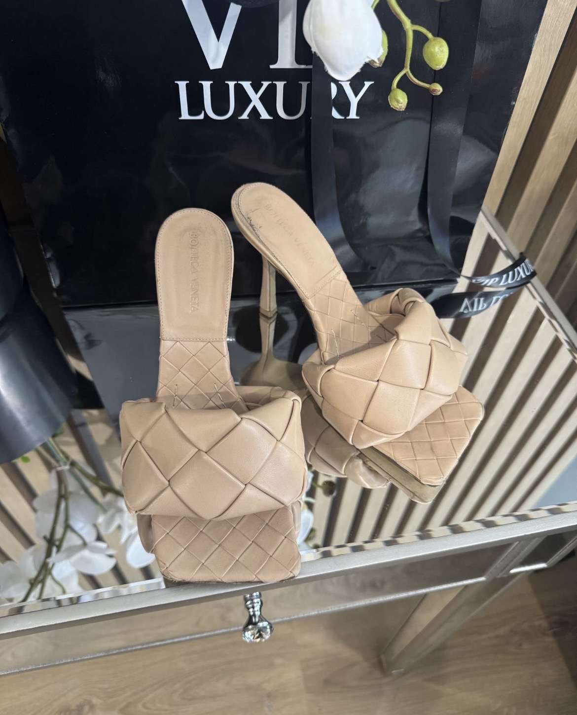 Bottega Veneta šľapky