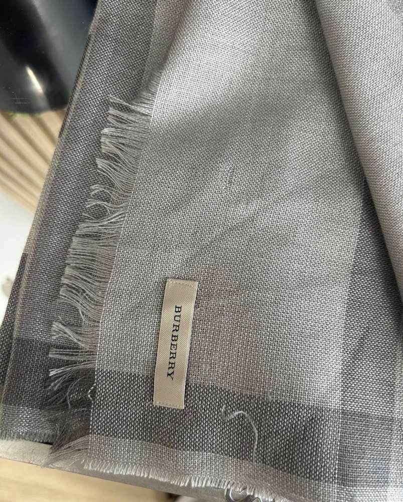 Burberry šatka