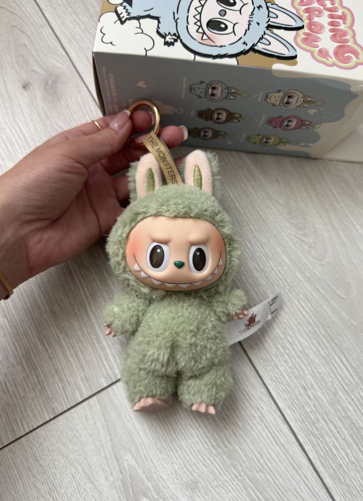 Labubu Exciting Macaron