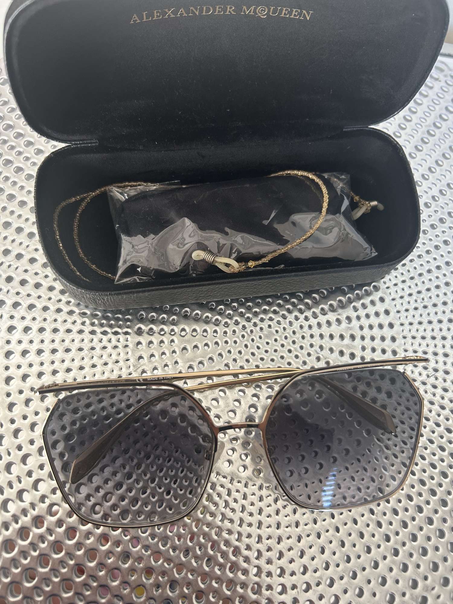 Alexander McQueen okuliare