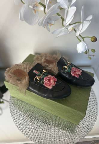 https://www.vipluxury.sk/Gucci šľapky