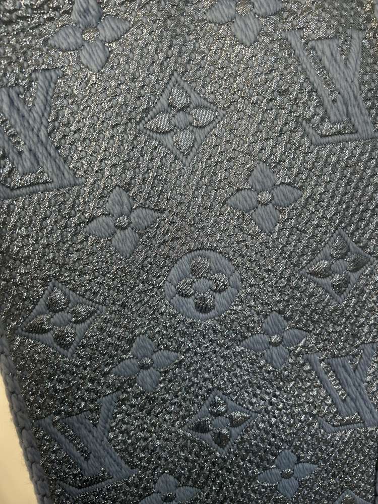 Louis Vuitton šál