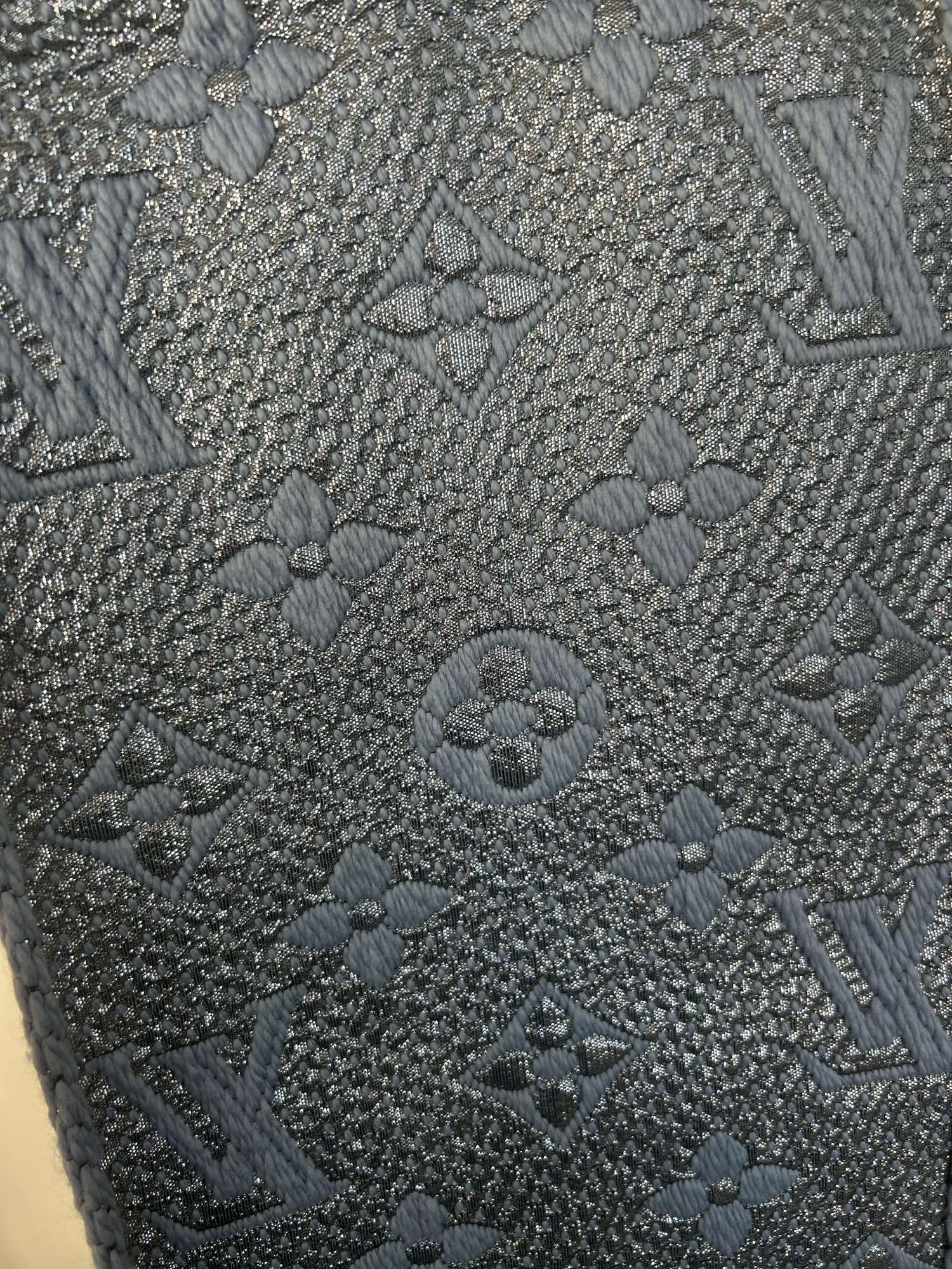 Louis Vuitton šál