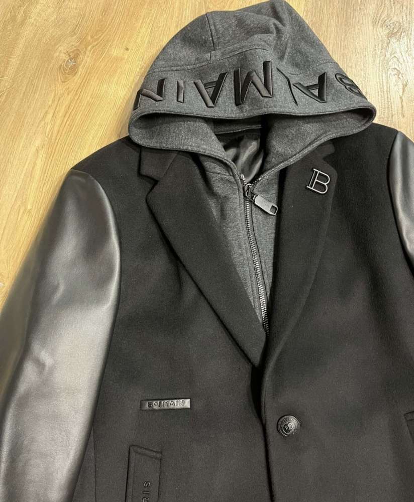 Balmain kabát