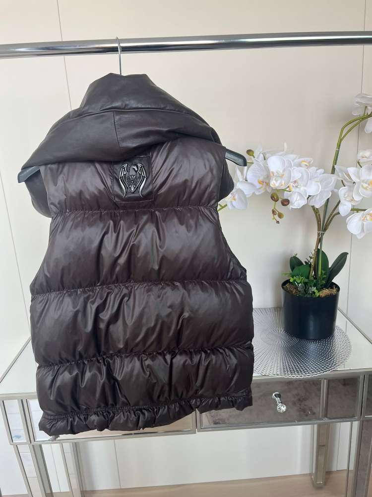 Prešilvaná vesta Faith