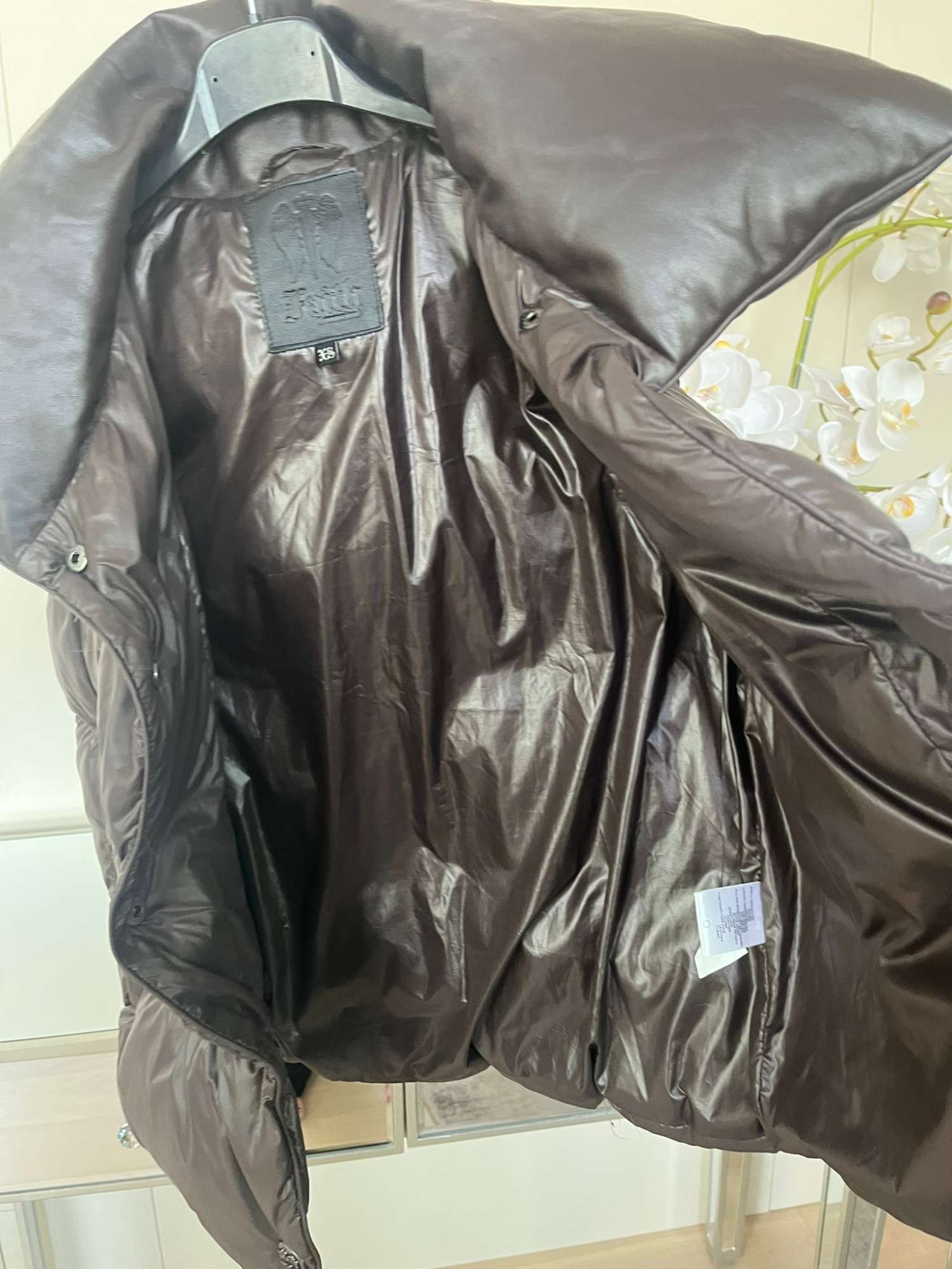 Prešilvaná vesta Faith