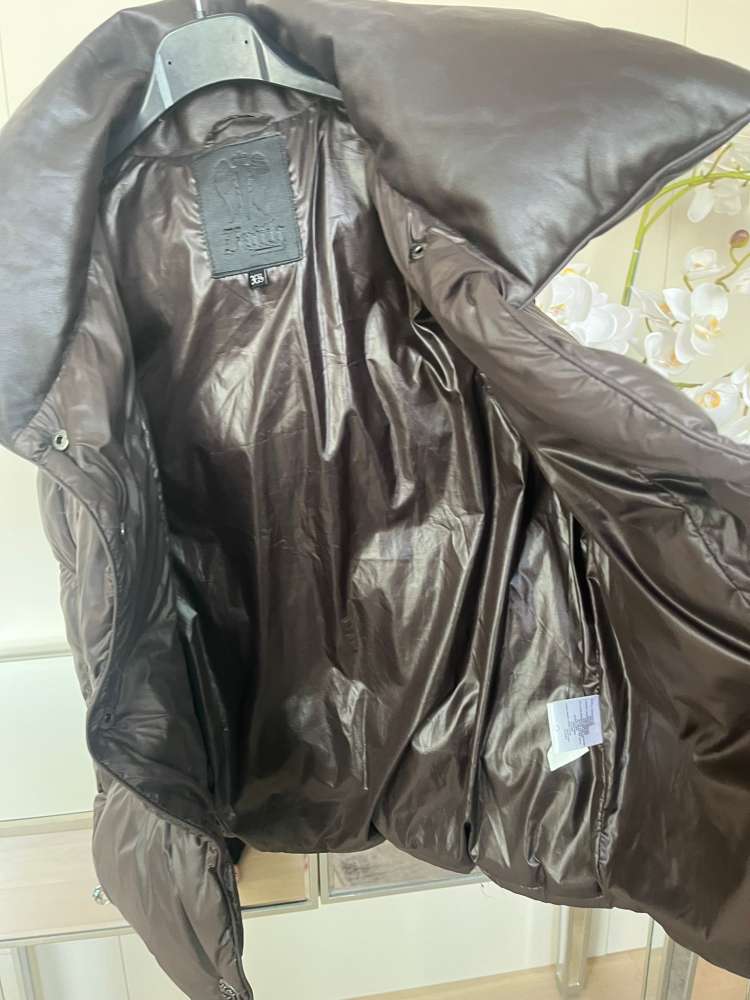 Prešilvaná vesta Faith