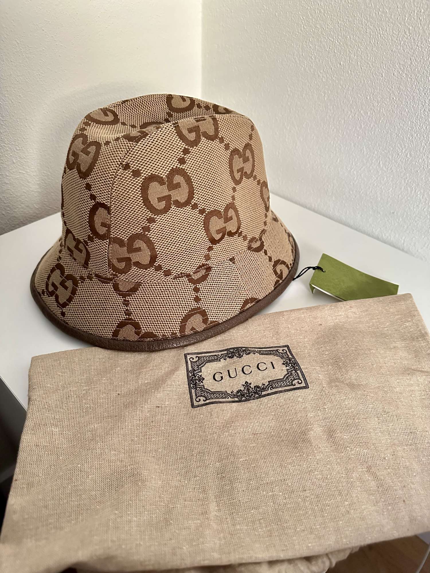 Gucci klobúčik