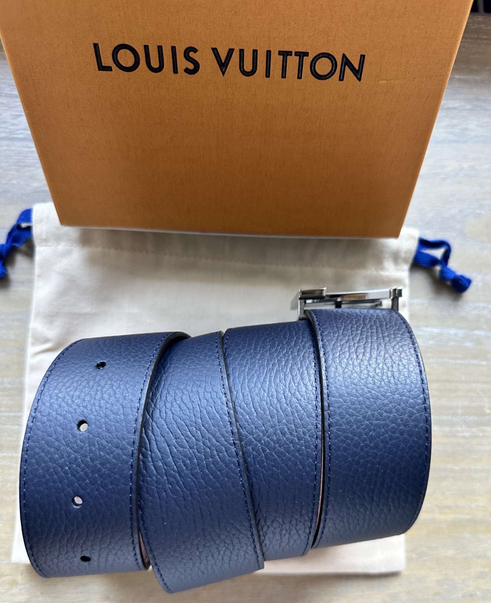 Nový opasok Louis Vuitton model Tilt double face veľkosť 105