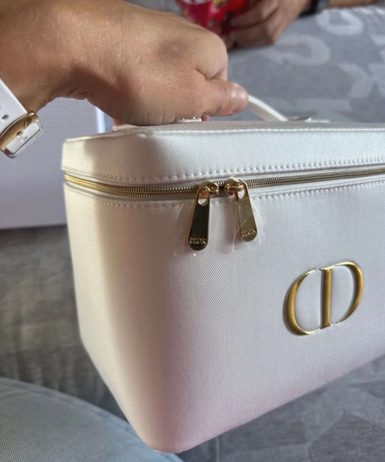 Dior kufrík