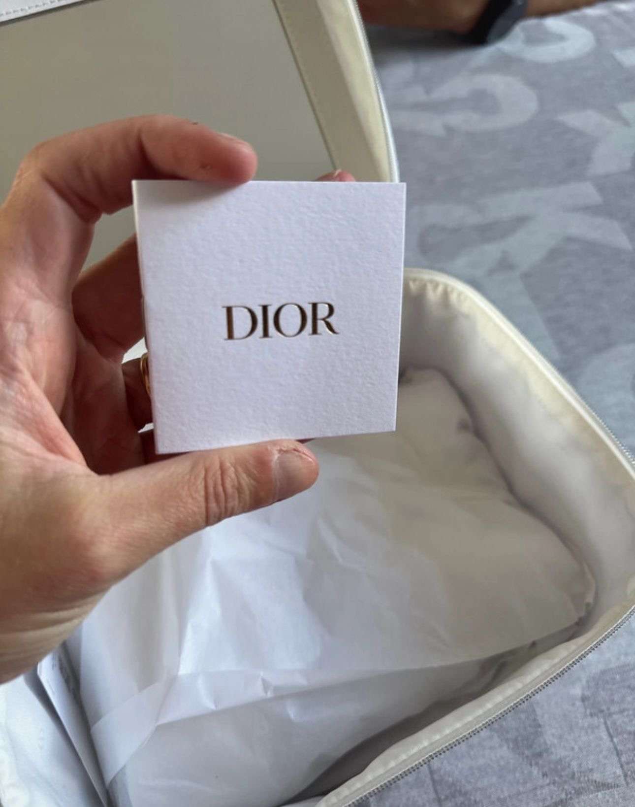 Dior kufrík