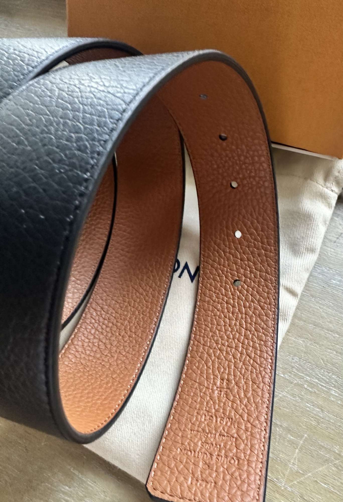 Nový opasok Louis Vuitton model Imotiales zlatý veľkosť 95