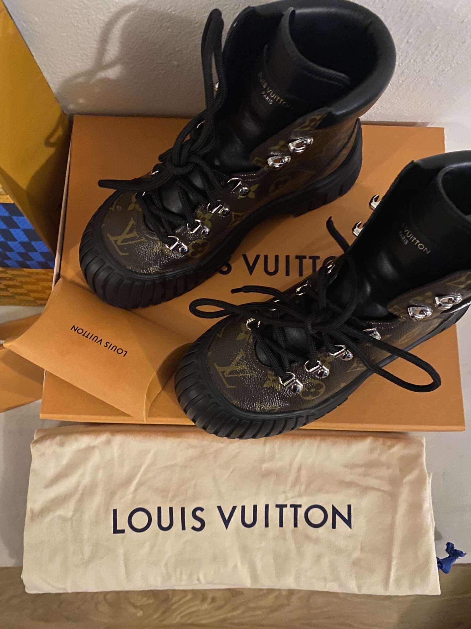 LV Ruby Flat Ranger