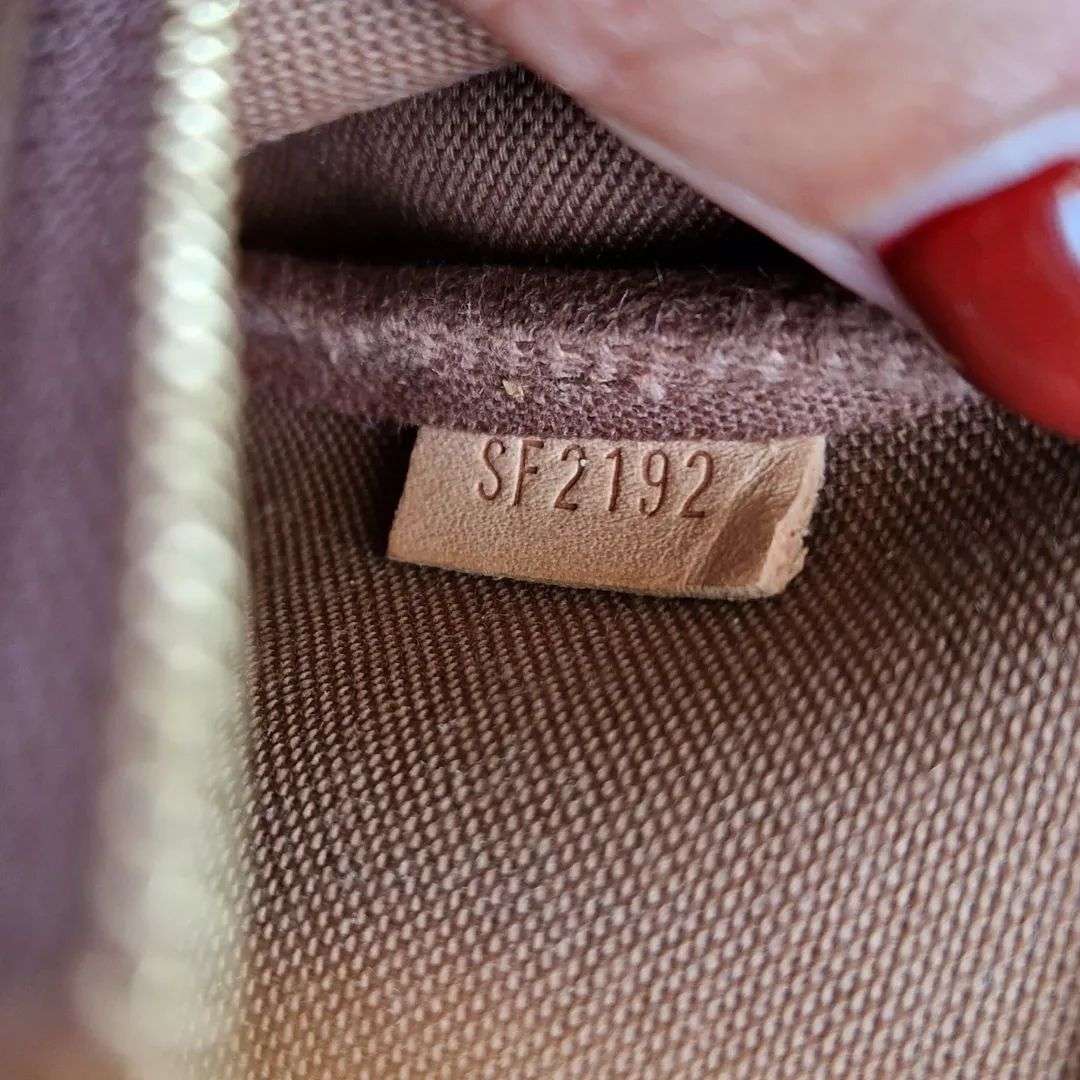 Louis Vuitton Mini Pochette