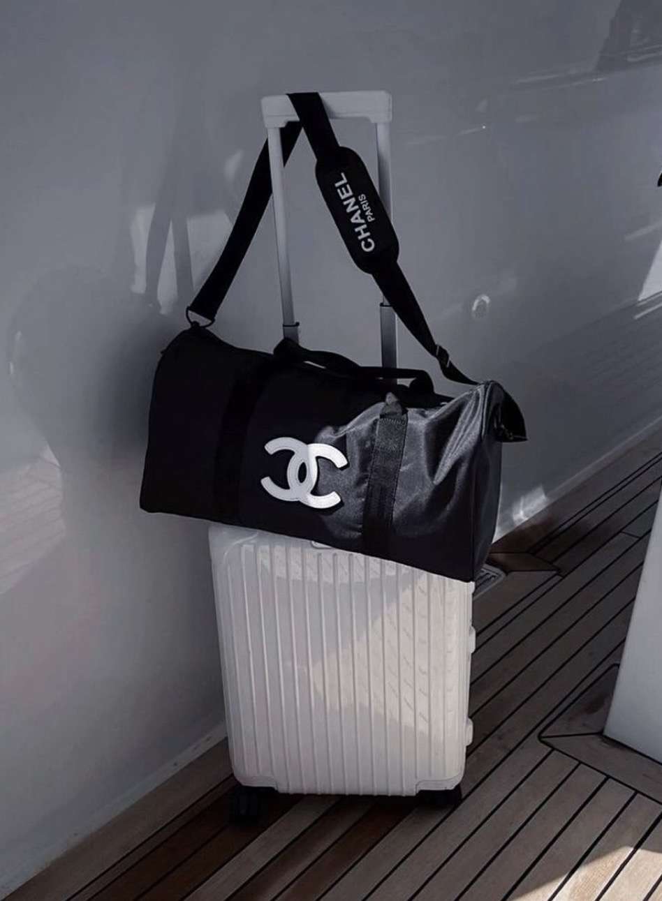 CHANEL BEAUTY ŠPORTOVÁ TAŠKA