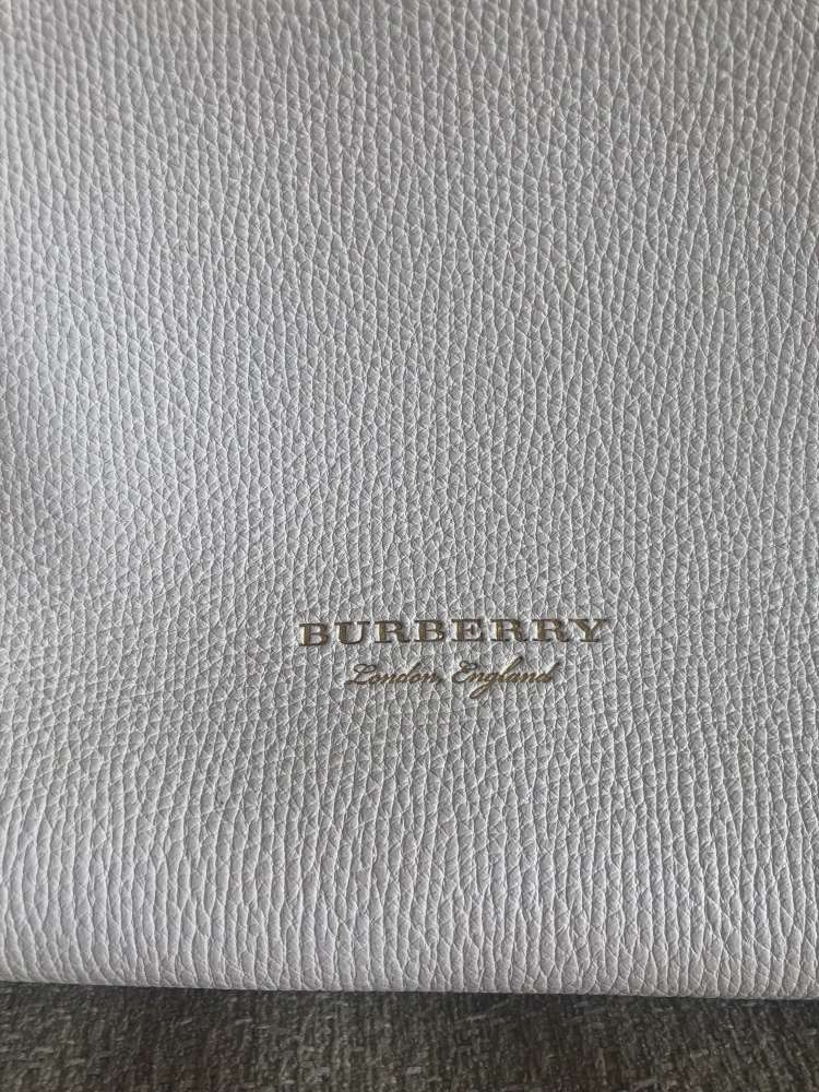 Burberry kabelka
