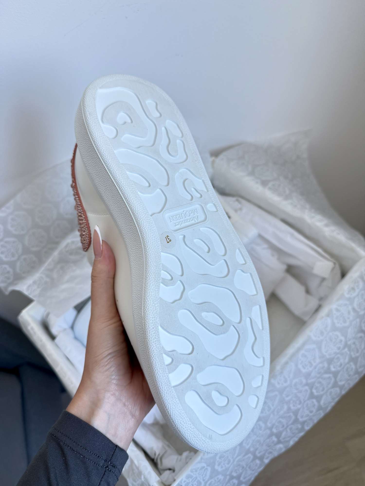 Alexander McQueen rosegold glitter tenisky