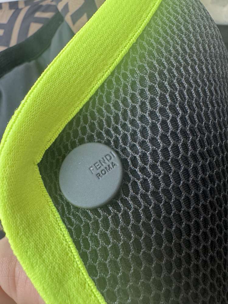 Fendi obojstranna bunda