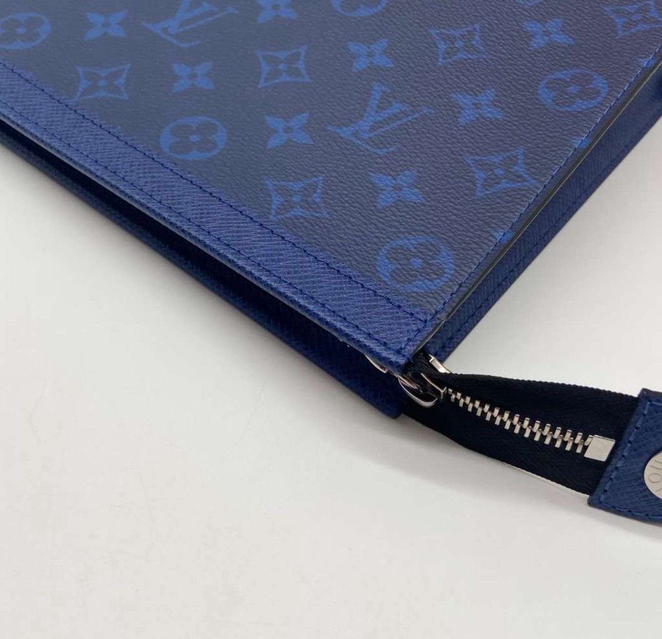 Louis Vuitton clutch
