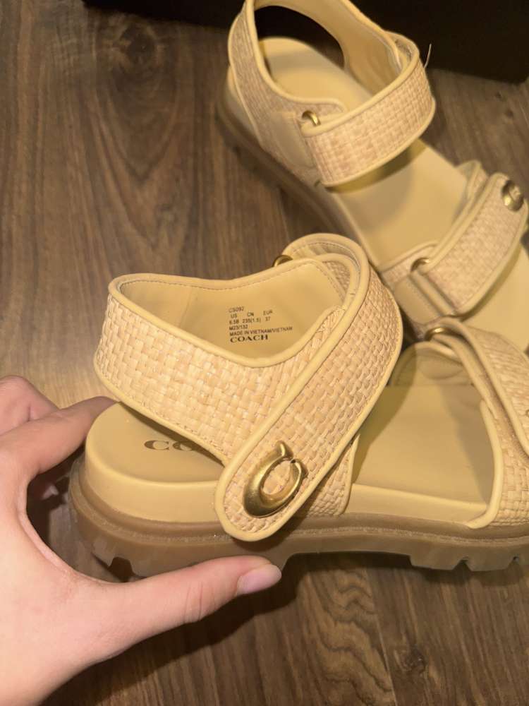Coach sandále