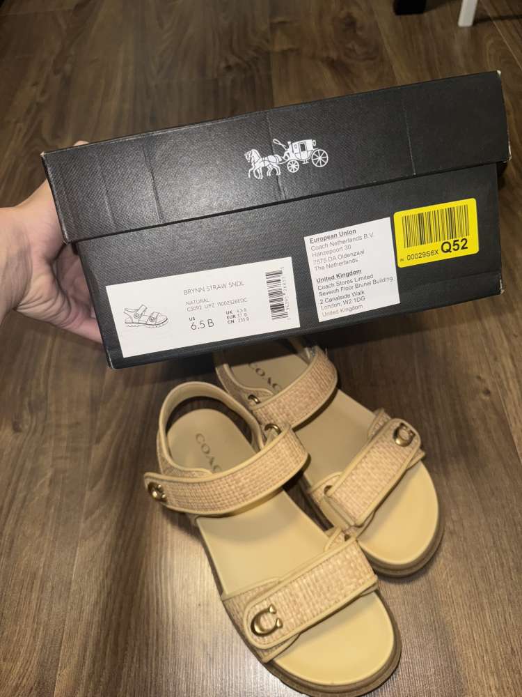 Coach sandále