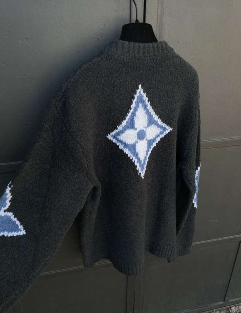 Louis Vuitton sveter