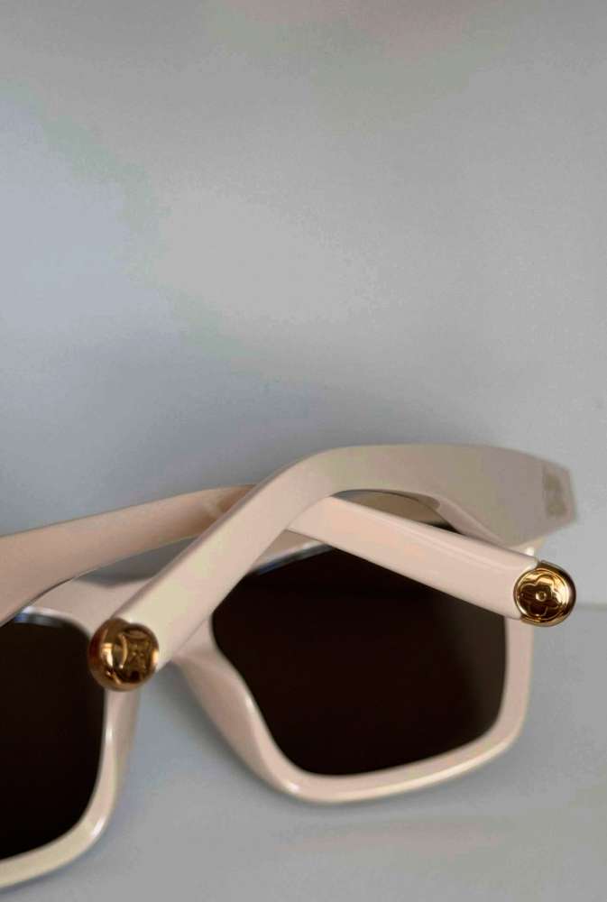 Louis Vuitton Script square Sunglasses