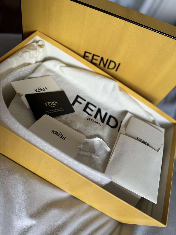 Fendi Kan U