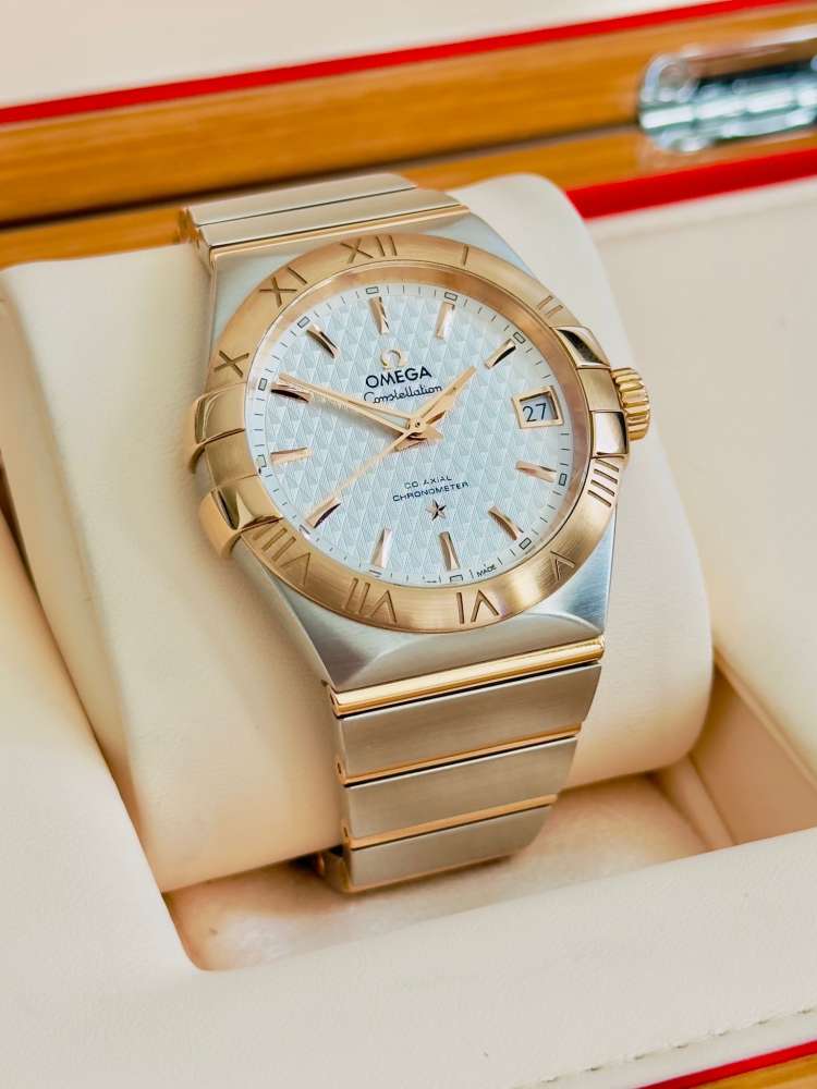 Omega Constellation 38mm