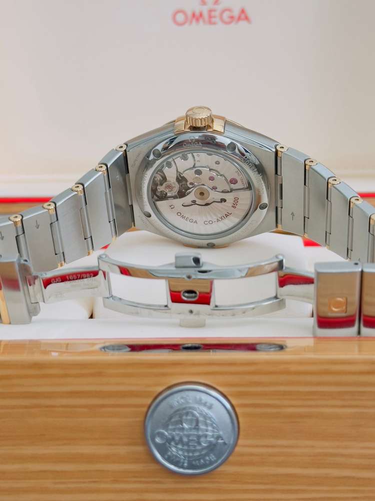 Omega Constellation 38mm